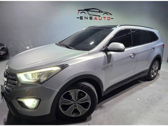 HYUNDAI SANTA FÉ 3.3 MPFI 4X4 7 LUGARES V6 270CV GASOLINA 4P AUTOMÁTICO HYUNDAI SANTA FÉ 3.3 MPFI 4X4 7 LUGARES V6 270CV GASOLINA 4P AUTOMÁTICO